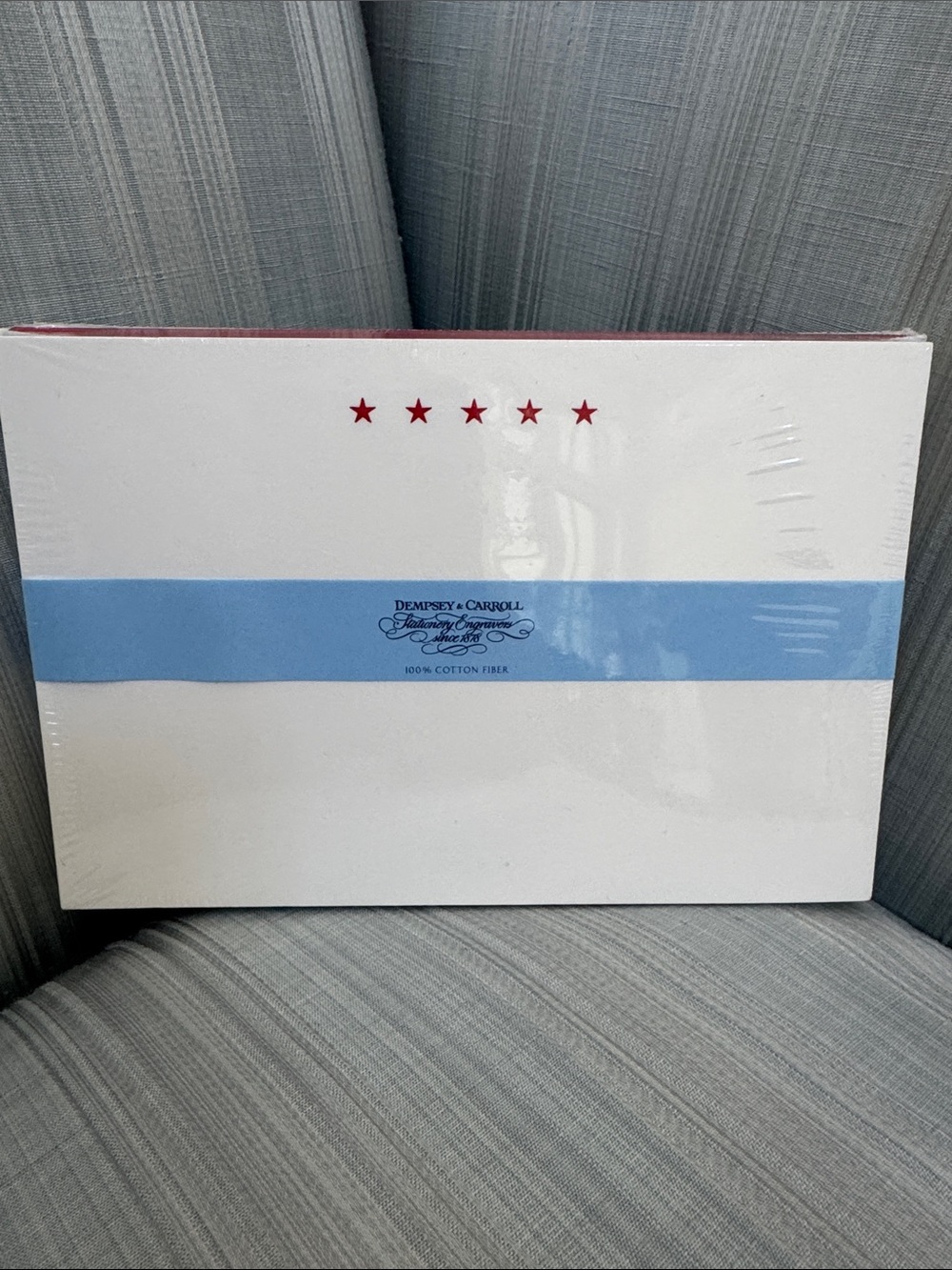 Dempsey & Carroll Cream Correspondence Cards with 5 Red Stars Embossed - NWT